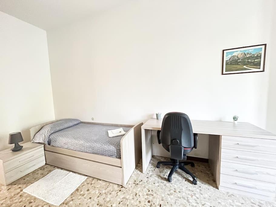 Appartamento Airport+Train Station+Center Cozy City Loft Bergamo Esterno foto