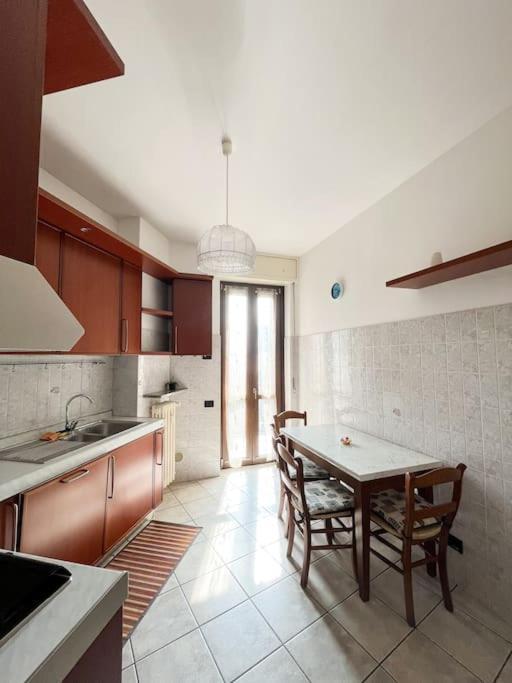 Appartamento Airport+Train Station+Center Cozy City Loft Bergamo Esterno foto